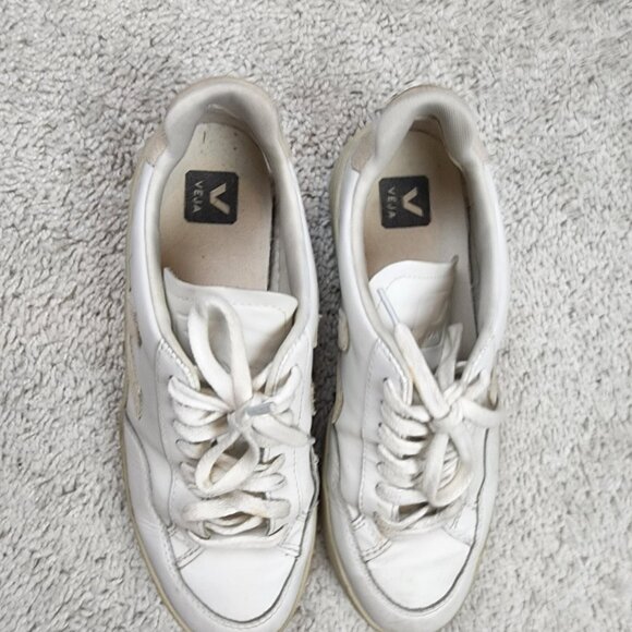 Veja T2 authentic VG modern white Faded leather court sneakers trainers 9 USA - Picture 4 of 7